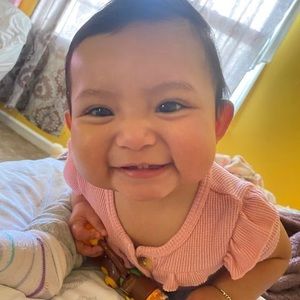 Meet your Posher, Senayda